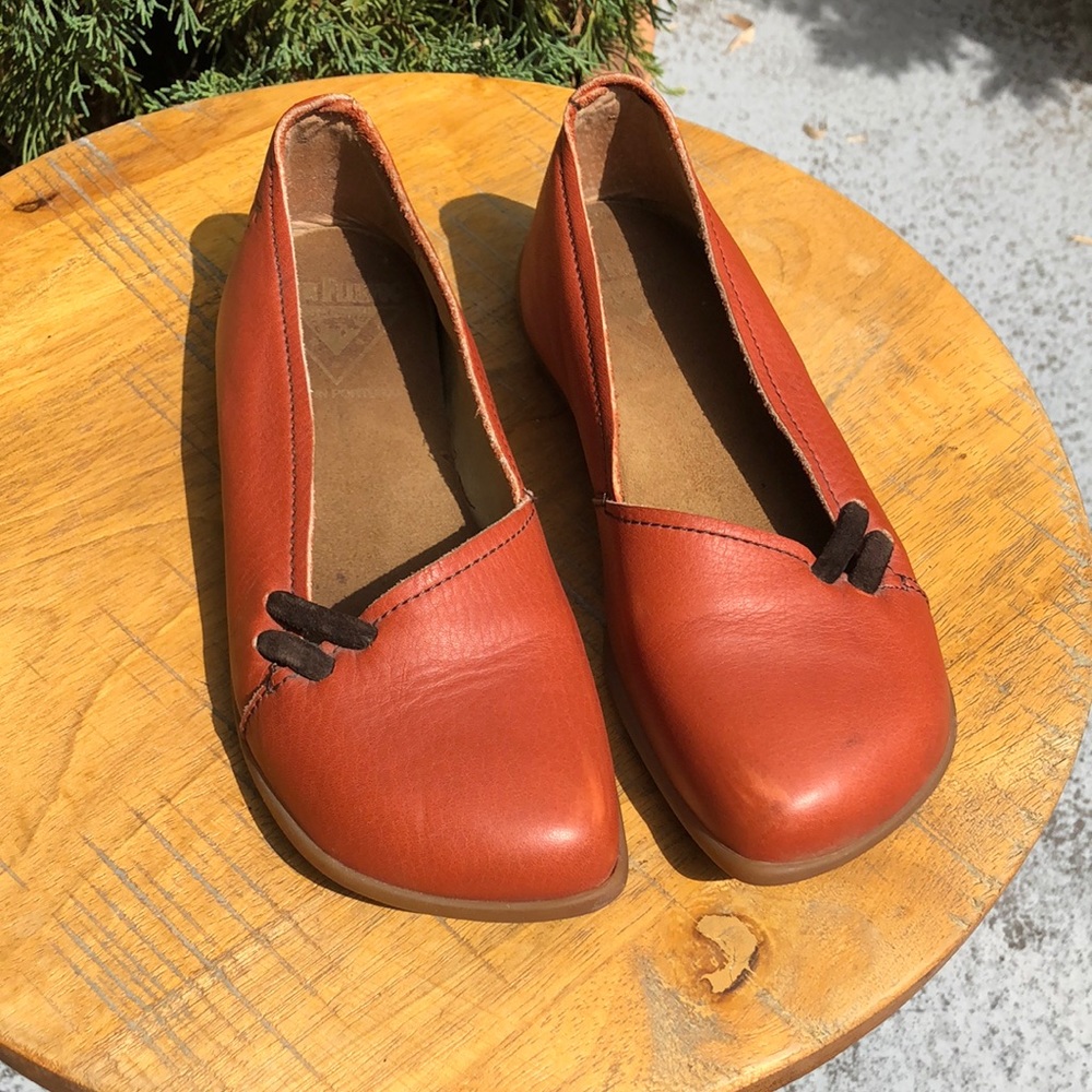 Rare John Fluevog Flats